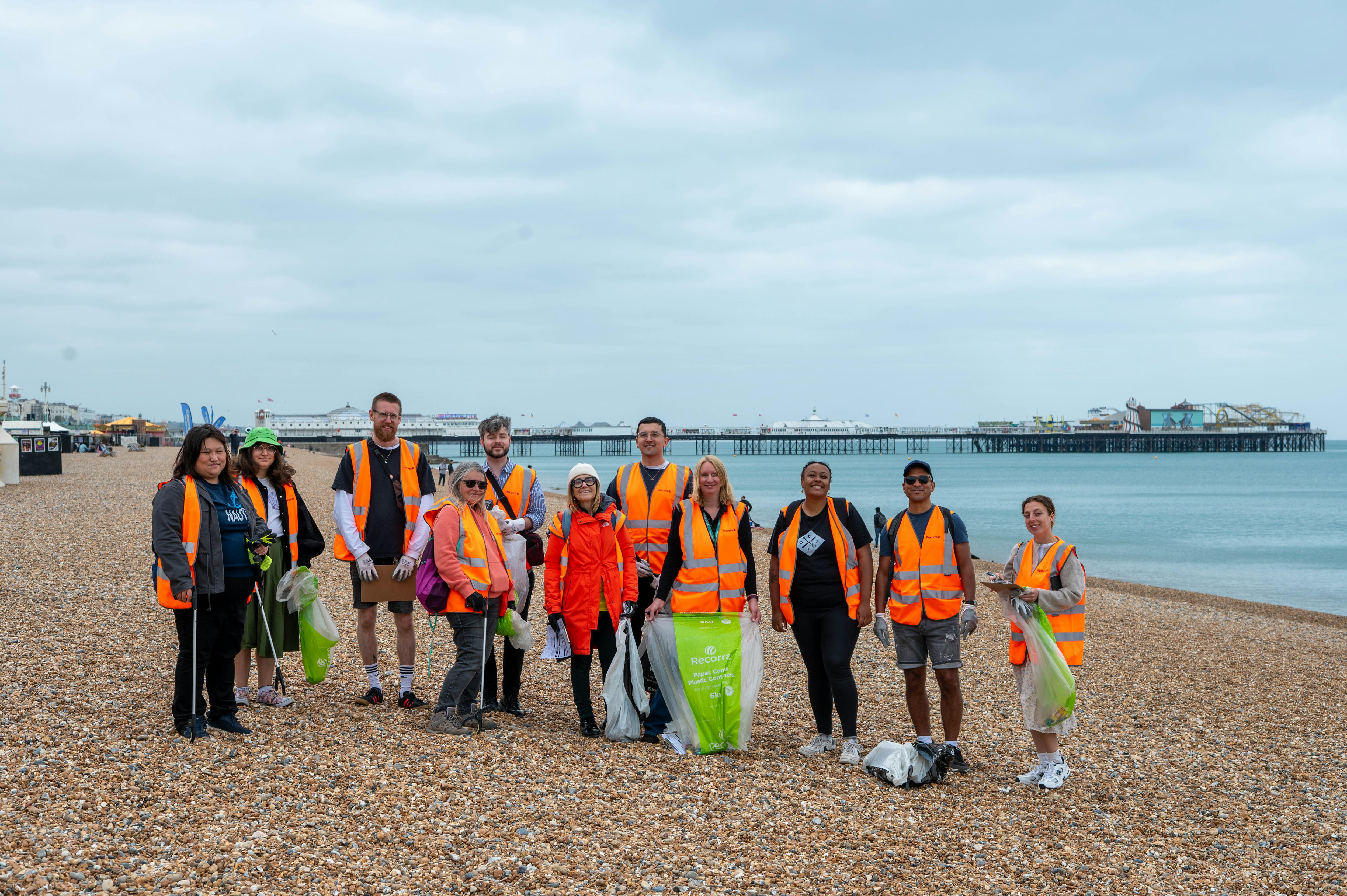 Recorra Brighton beach clean