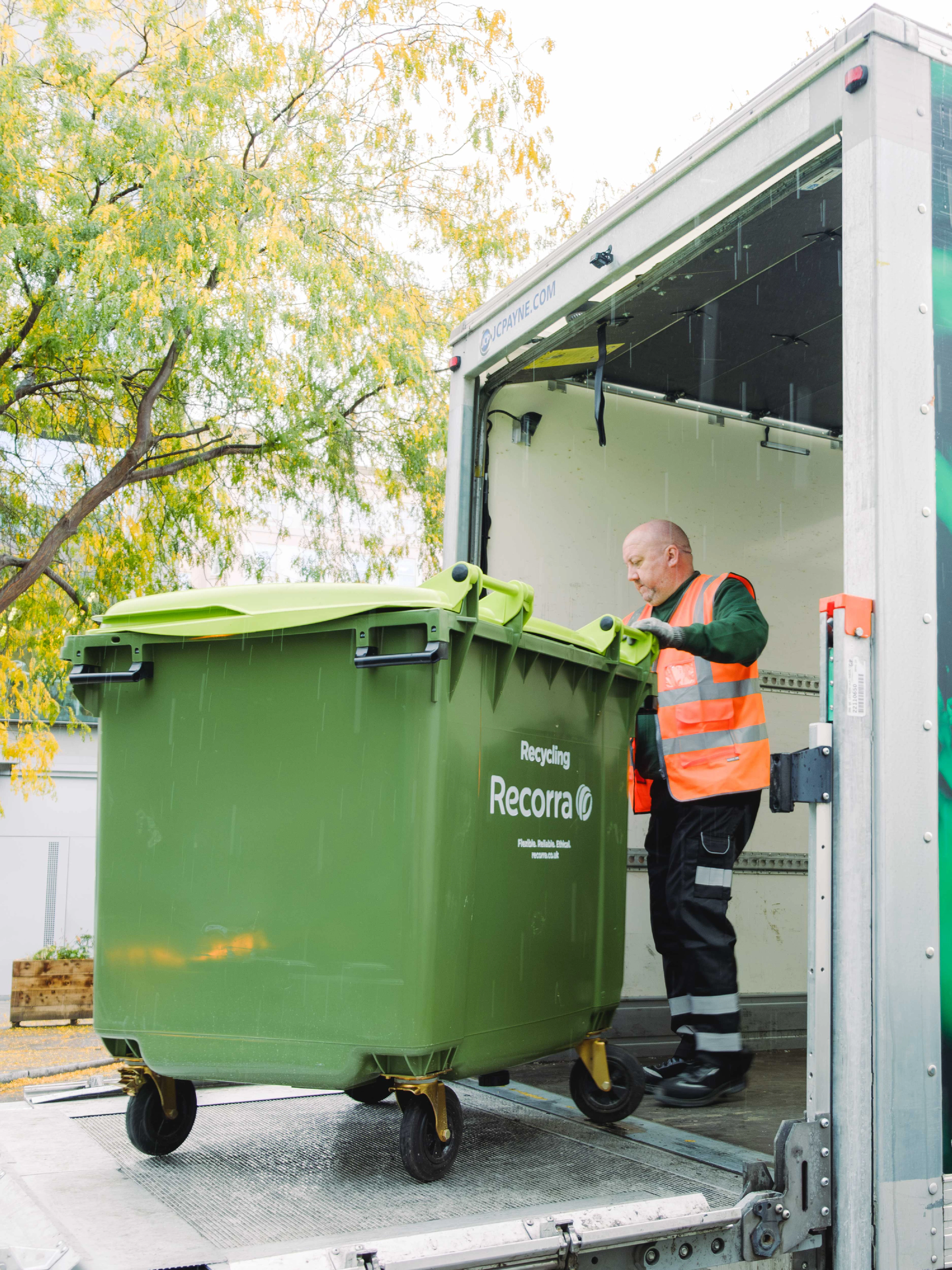 dry mixed recycling collection